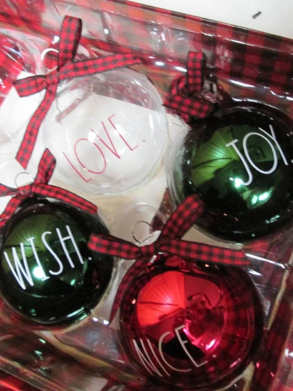Rare Dunn unused glass ornaments in box of 5